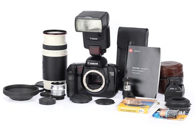 Lot 487 - A Selection of Cameras, Lenses and Accessories