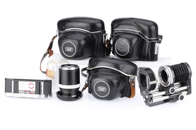 Lot 491 - A Selection of Zeiss Ikon Photographica