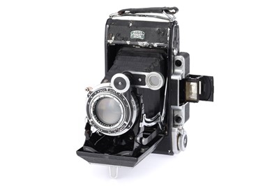 Lot 290 - A Zeiss Ikon Super Ikonta 531/2 Medium Format Folding Camera