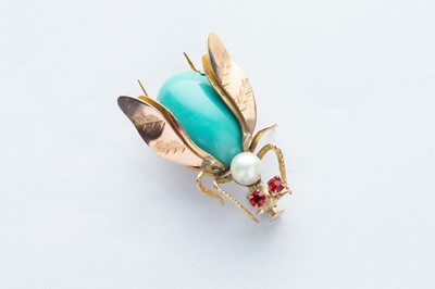 Lot 67 - A 14ct Yellow Gold Turquoise Bug Brooch