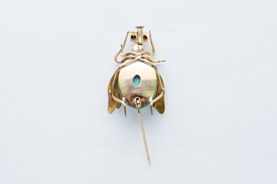 Lot 67 - A 14ct Yellow Gold Turquoise Bug Brooch