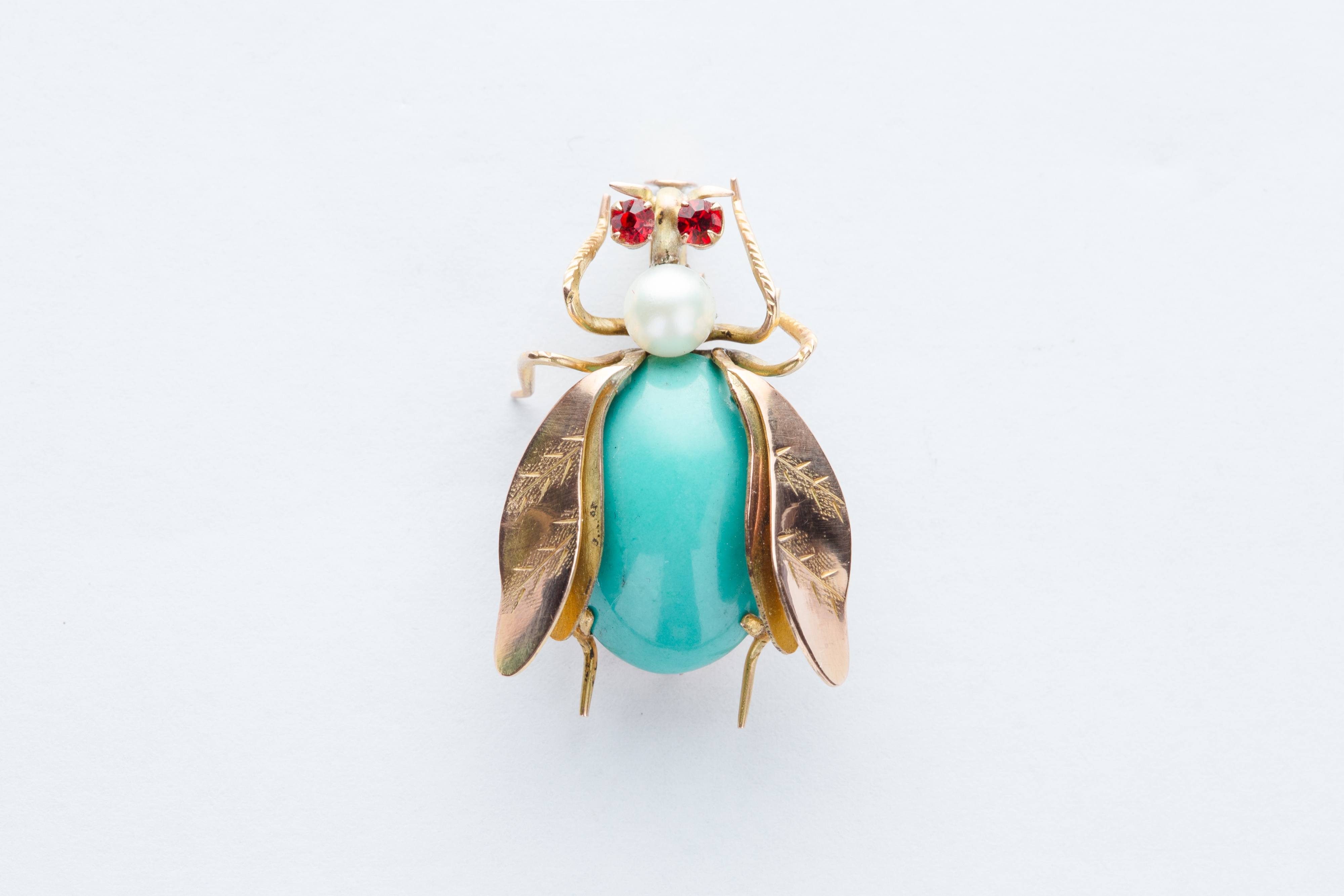 Lot 67 A 14ct Yellow Gold Turquoise Bug Brooch 