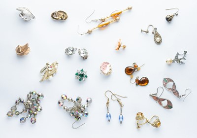 Lot 111 - A Large Collection of Earrings & Cufflinks