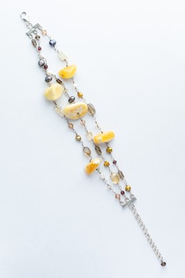 Lot 112 - A Silver Yellow Sahara Amber Pebble Necklace & Matching Bracelet