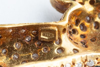 Lot 83 - A Fine 18ct Gold & Diamond Leopard Brooch