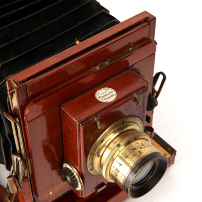 Lot 328 - A Thornton-Pickard 'Imperial Perfecta' Half Plate Mahogany Field Camera