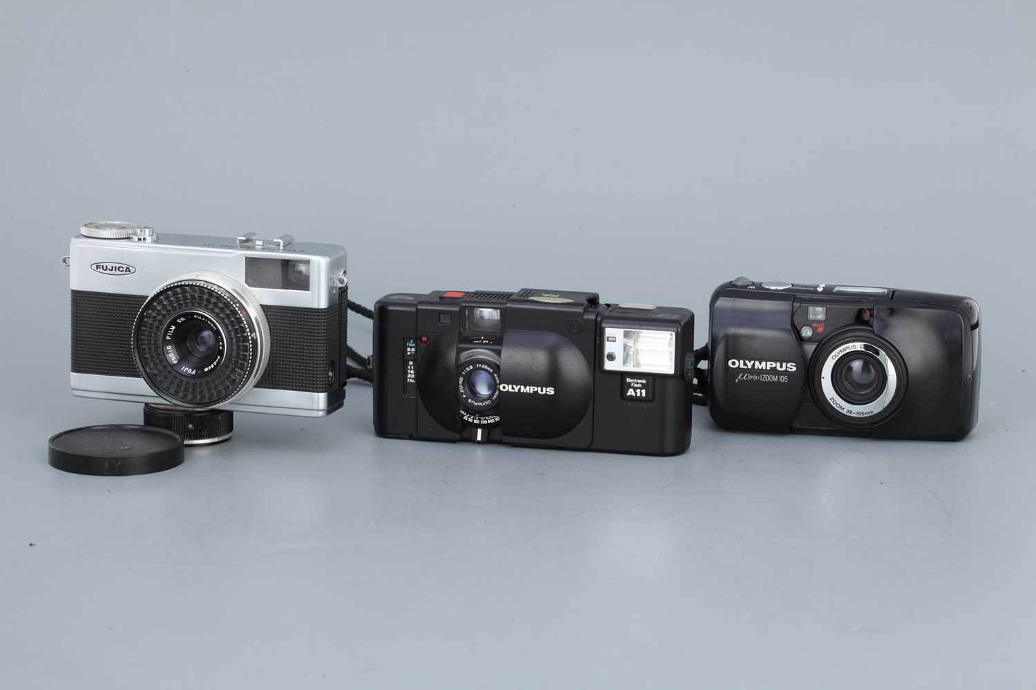 Lot 362 - An Olympus XA 35mm Compact Camera