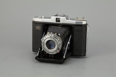 Lot 343 - Five Zeiss Ikon Folding Cameras