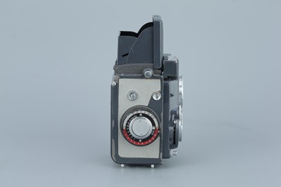 Lot 463 - A Yashica-44 TLR Camera