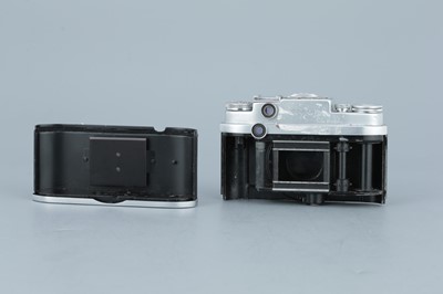 Lot 352 - A Leidolf Lordomat C35 Rangefinder Camera