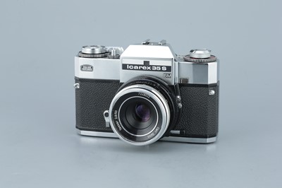 Lot 354 - A Zeiss Voigtlander Icarex 35 S BM