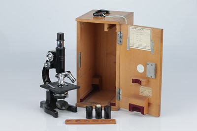 Lot 3 - Leitz Microscope