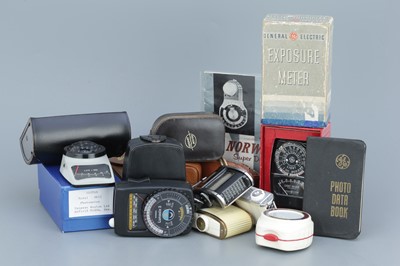 Lot 587 - A Selection of Various Light Meters