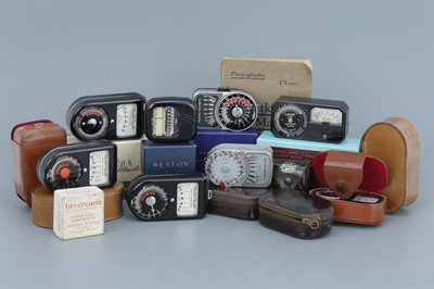 Lot 592 - A Selection of Various Light Meters