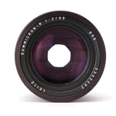 Lot 35 - A Leitz Summicron-R f/2 90mm Lens