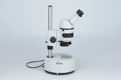 Lot 19 - WILD Heerbrugg M5A Binocular Microscope
