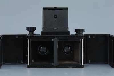 Lot 527 - A Sputnik 2 Stereo Medium Format Camera