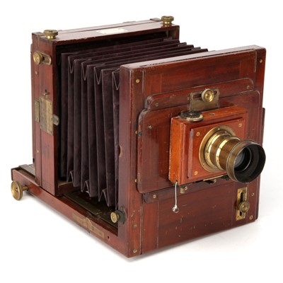 Lot 361 - A Sands & Hunter Half Plate Mahogany Tailboard Camera