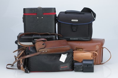 Lot 107 - A Selection of Camera Bags and Cases
