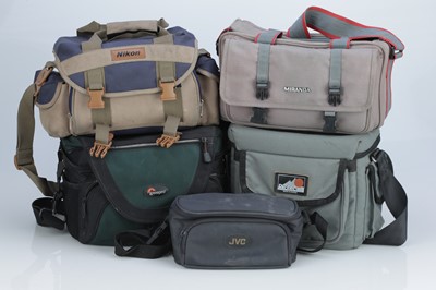 Lot 580 - Five Camera Shoulder Bags