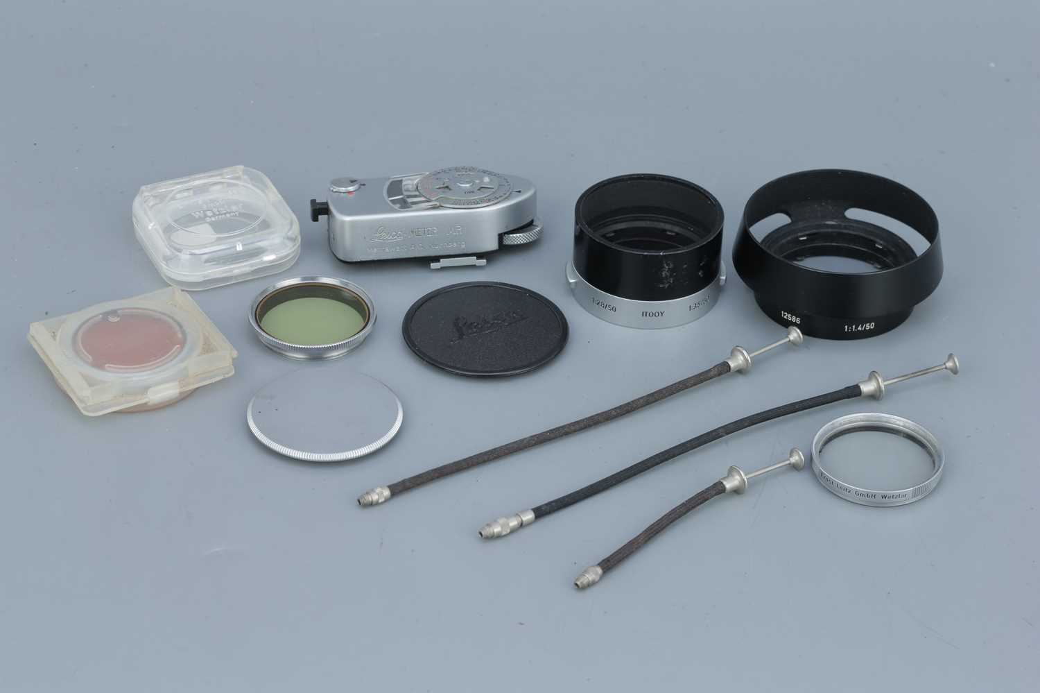 Lot 204 - A Selection of Leica Accessories