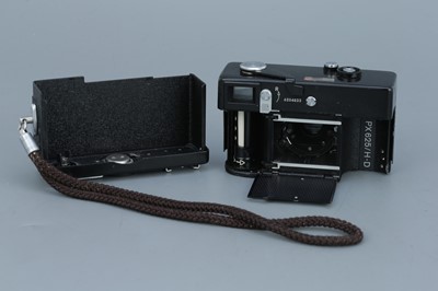 Lot 376 - A Rollei 35 Compact Camera