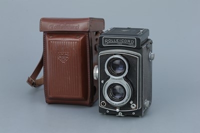 Lot 508 - A Rollei Rolleicord III TLR Camera