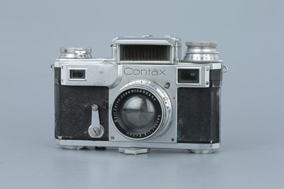 Lot 382 - A Zeiss Ikon Contax II Rangefinder Camera