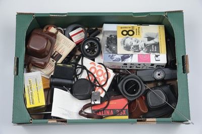 Lot 585 - A Selection of Various Camera Accessories