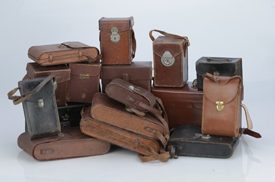 Lot 575 - A Selection of Various Camera Cases