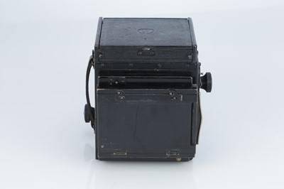 Lot 676 - A Thornton Pickard Special Ruby Reflex Camera