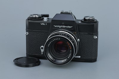 Lot 396 - A Voigtlander VSL1 SLR Camera