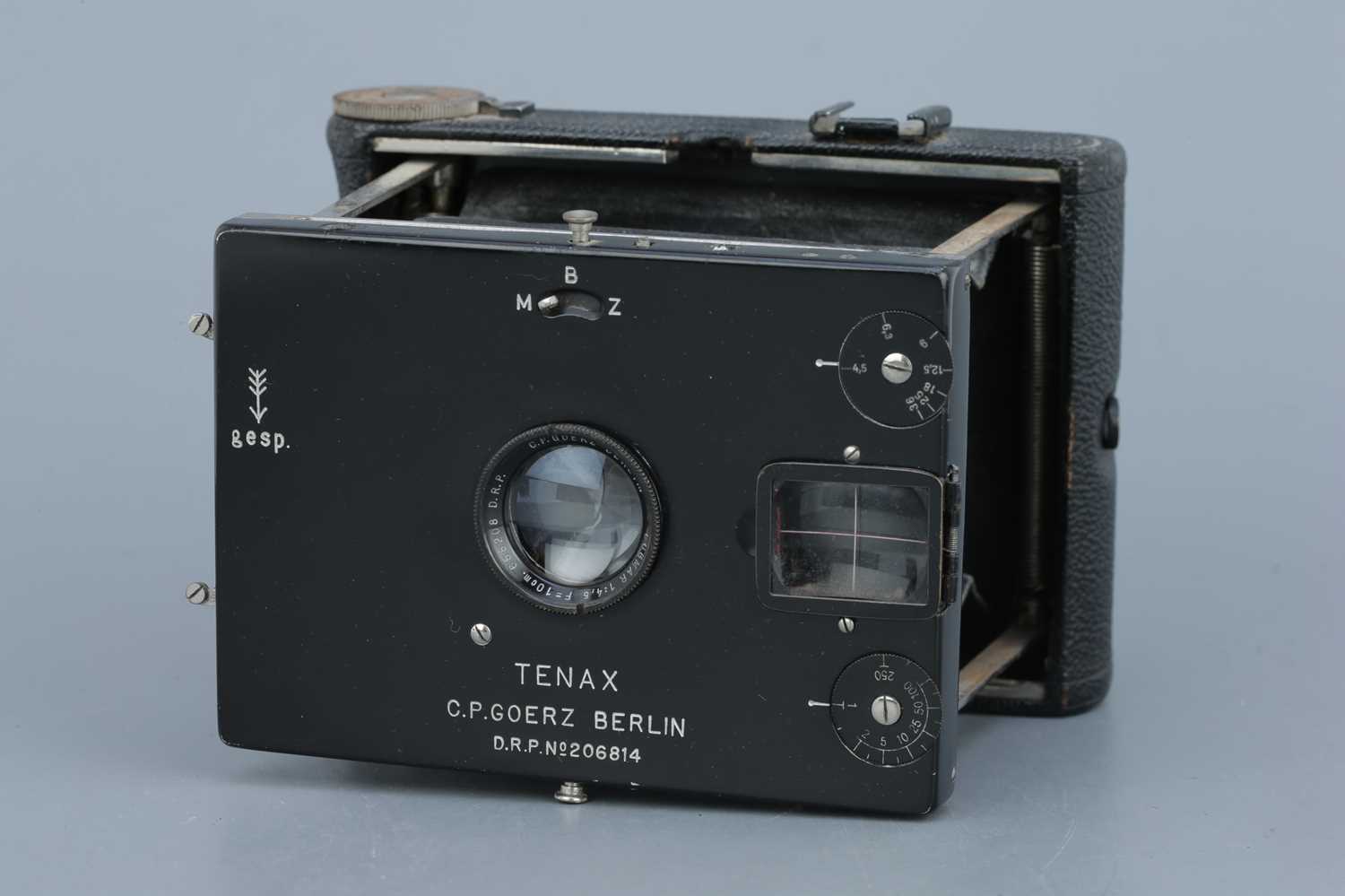 Lot 672 - A C.P. Goerz Tenax 3x4" Strut Camera