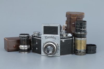 Lot 667 - An Inagee Exakta VP Reflex Outfit