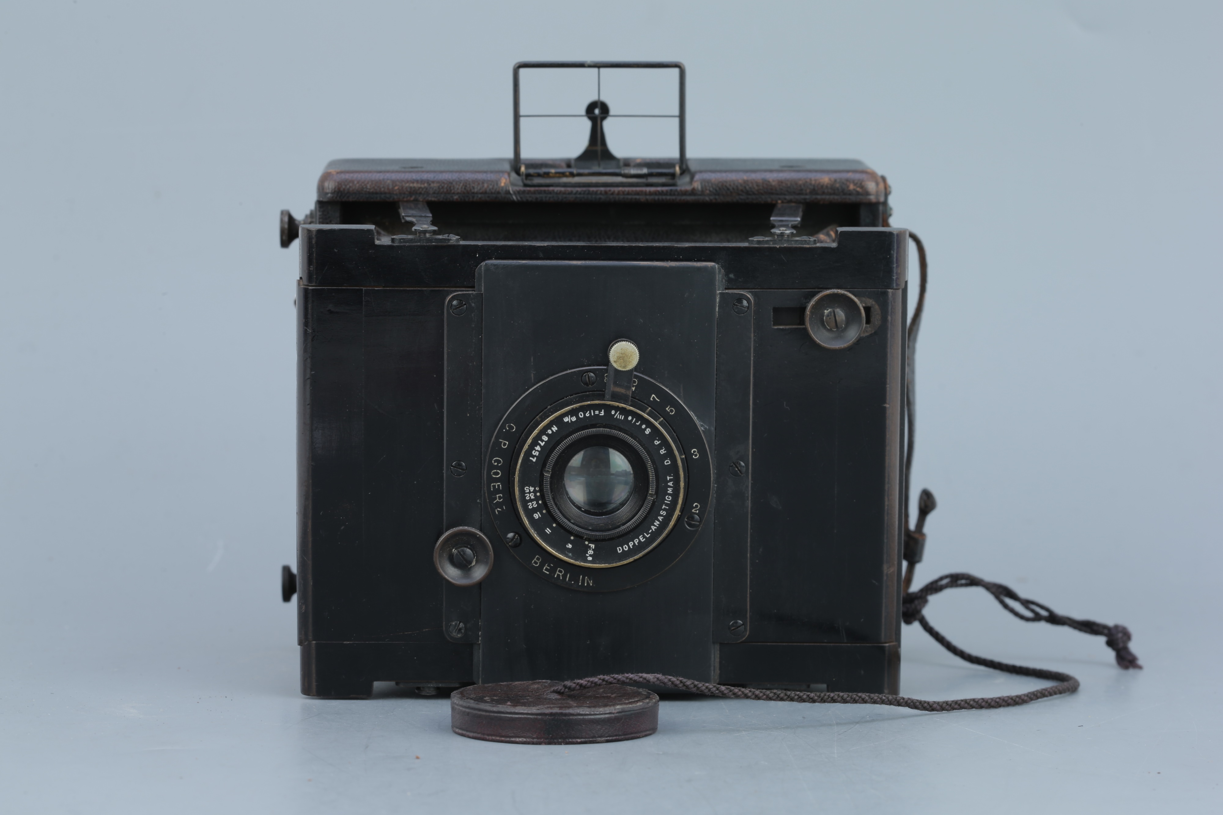 Lot 668 - A C.P. Goerz Folding Strut Camera,