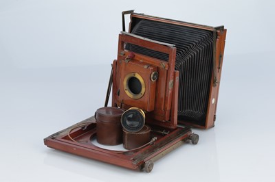 Lot 729 - A Thonton Pickard Whole Plate Mahogany Camera