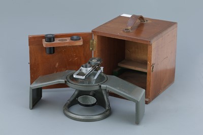Lot 42 - A Baker Dissecting Microscope
