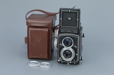 Lot 544 - A Rollei Rolleicord V TLR Camera