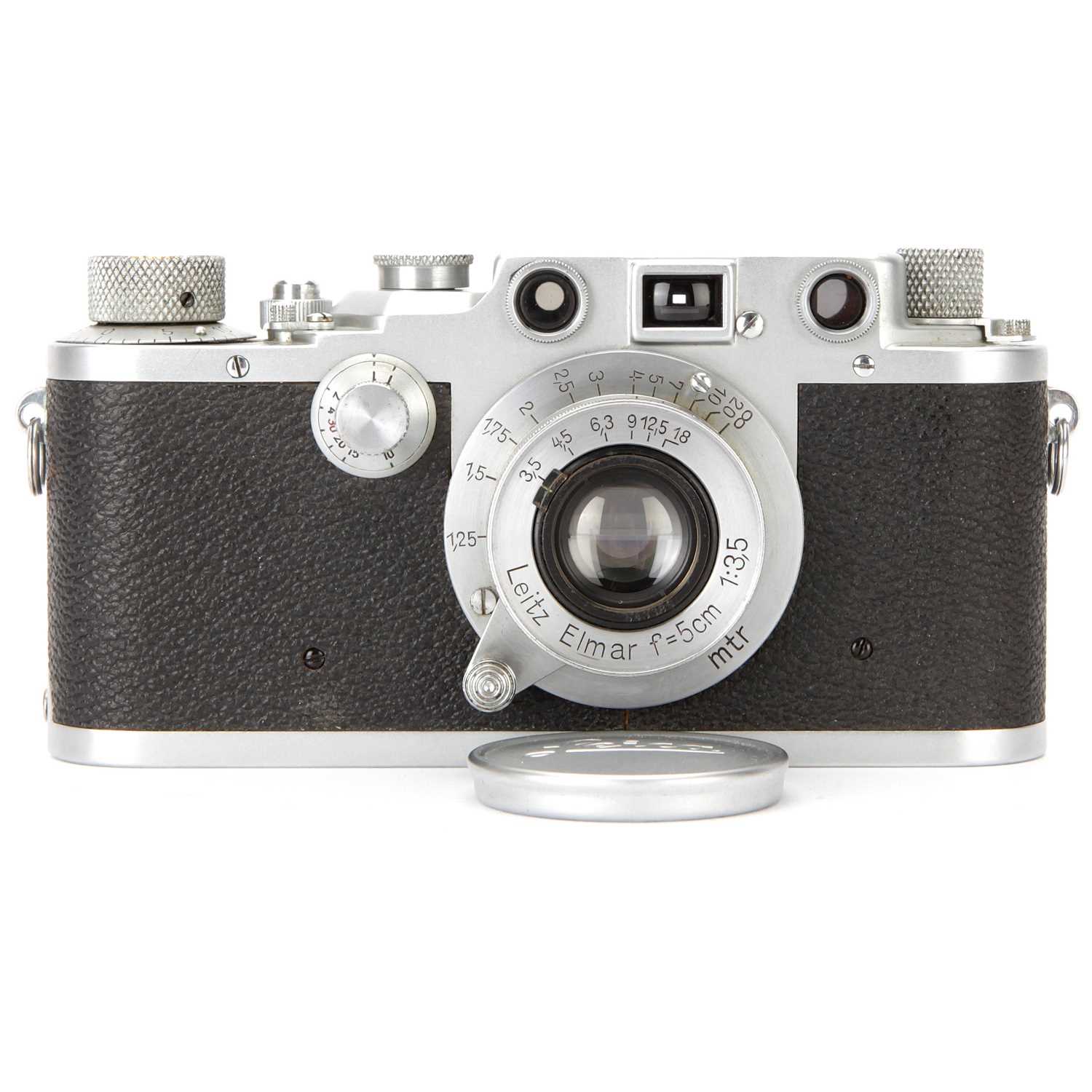 Lot 4 - A Leica IIIc Rangefinder Camera
