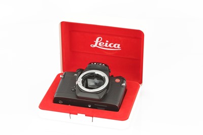 Lot 78 - A Leica R7 SLR Body