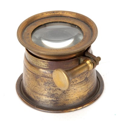 Lot 414 - An Unmarked Brass Loupe