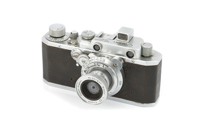 Lot 102 - A Canon S Rangefinder Camera