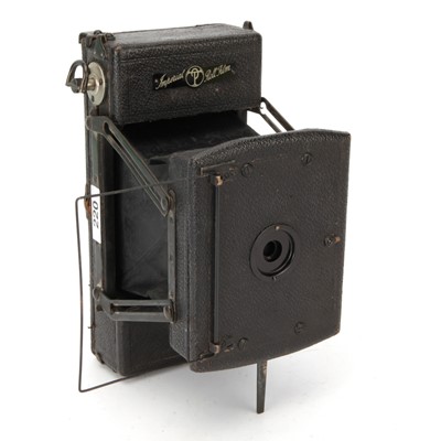 Lot 459 - A Thornton-Pickard Imperial Rollfilm folding Strut Camera