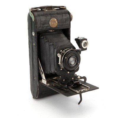 Lot 461 - A Thornton-Pickard Rollfilm Ruby Folding Camera