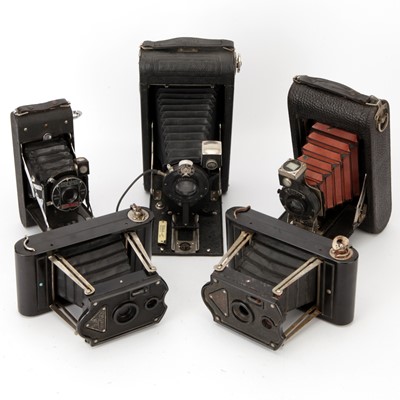 Lot 469 - A Small Selection of Various Folding Cameras