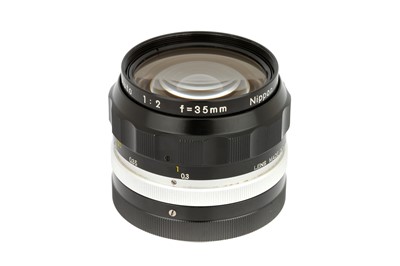 Lot 187 - A Nikon NIkkor-O f/2 35mm Lens