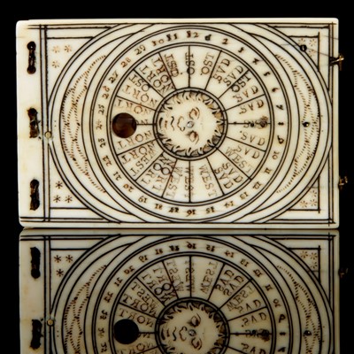 Lot 153 - A 17th Century Ivory Nuremburg Diptych Pocket Sundial