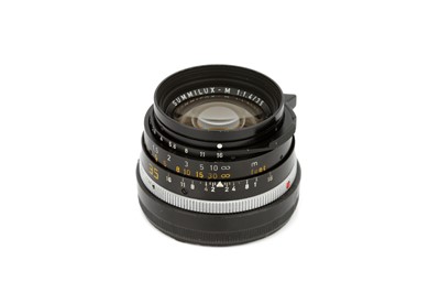 Lot 49 - A Leitz Summilux-M f/1.4 35mm Lens