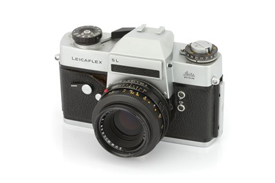Lot 76 - A Leica Leicaflex SL 'Attrappe' SLR Camera