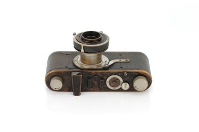 Lot 2 - A Leica Ib Compur Camera